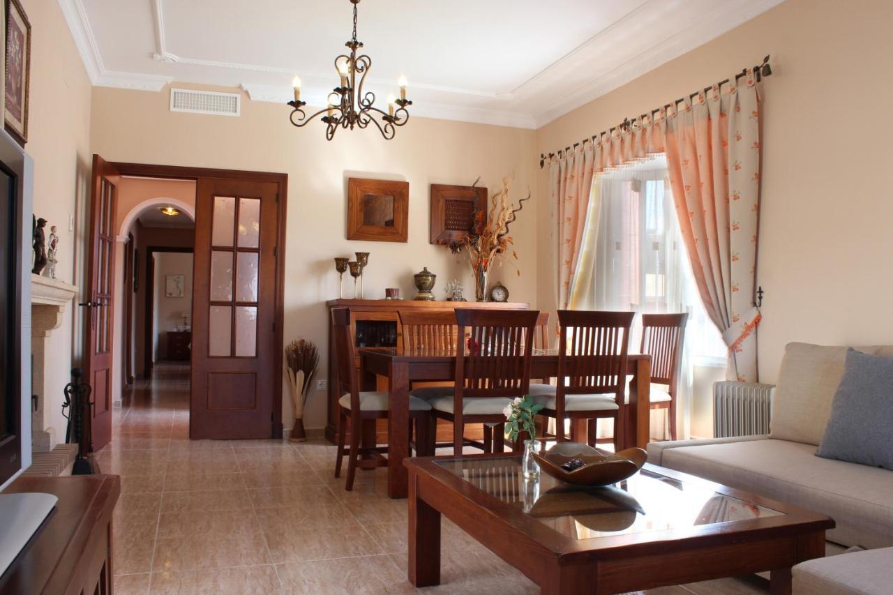 فيلا شيكلانا دي لا فرونتيرافي Chalet Marisma Con Piscina Privada المظهر الخارجي الصورة