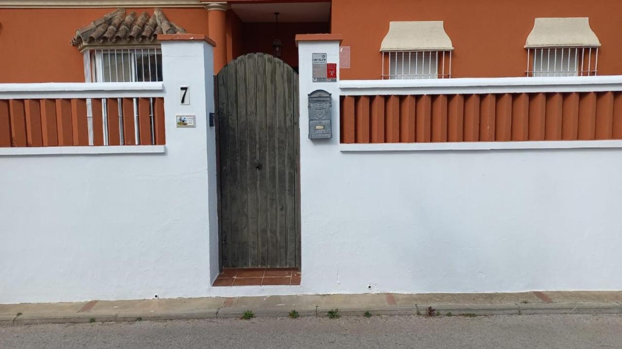 فيلا شيكلانا دي لا فرونتيرافي Chalet Marisma Con Piscina Privada المظهر الخارجي الصورة